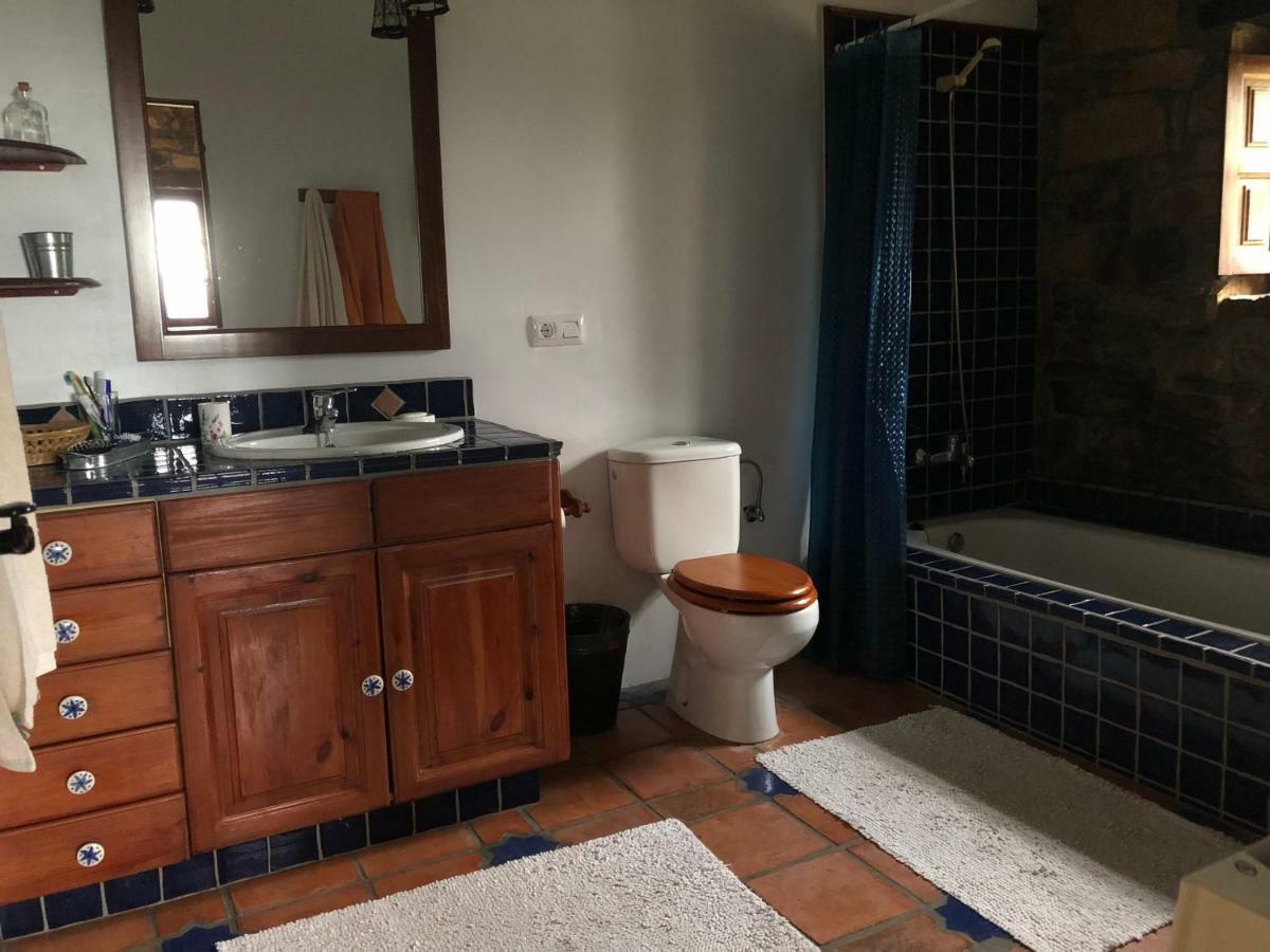 La Casa Del Chileno Guest House Liérganes Екстериор снимка