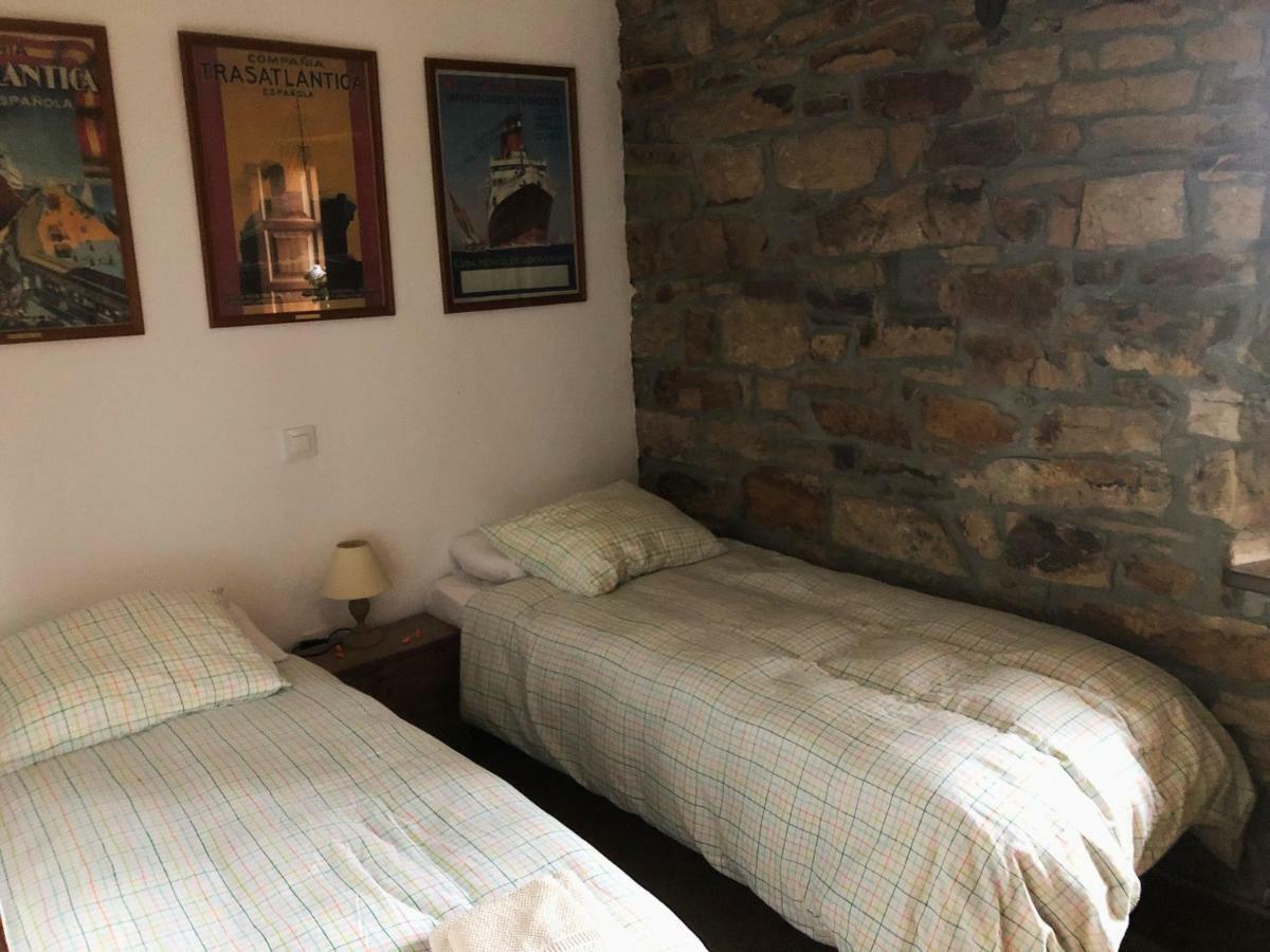 La Casa Del Chileno Guest House Liérganes Екстериор снимка